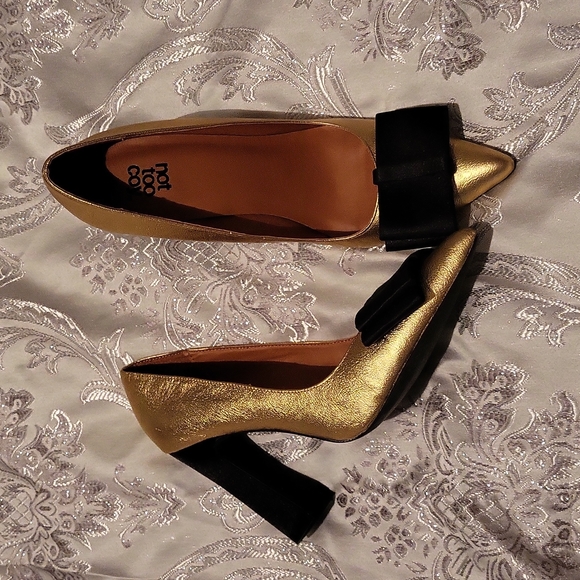 Not Too Coy Shoes - Picture 1 of 8